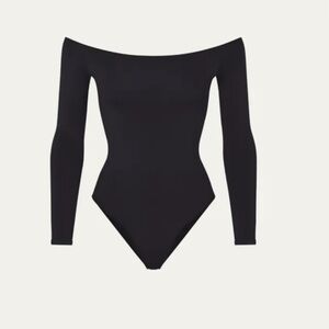 Skims essential off the shoulder bodysuit. New with tags.